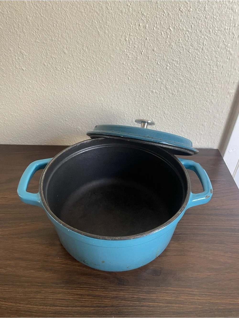 Blue Enameled Cast Iron Dutch Oven with Lid - Home Kitchen